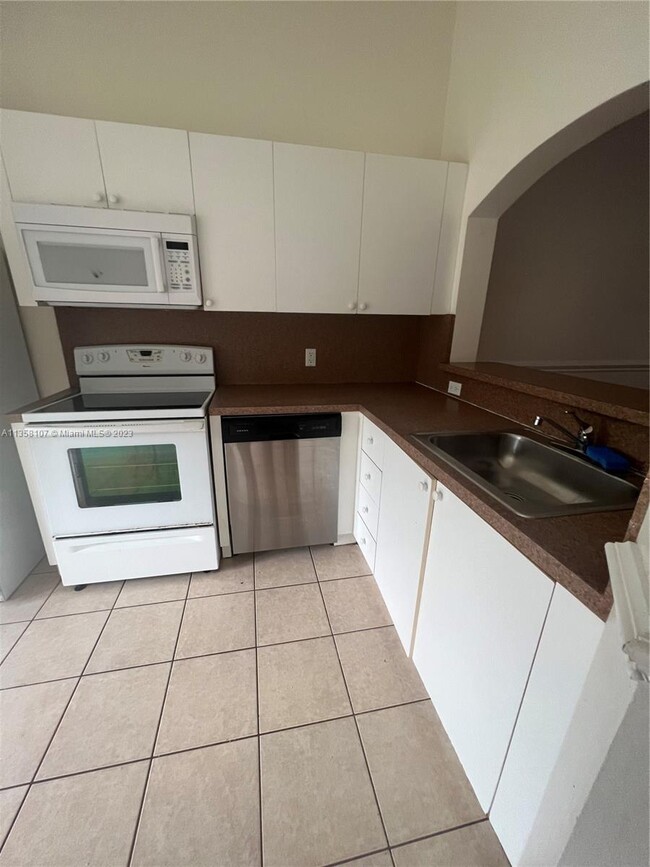 Foto del edificio - 3512 Briar Bay Blvd