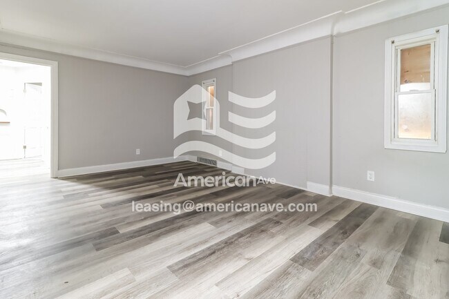 Foto del edificio - 4604 Bedford St