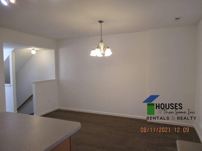 Building Photo - 304 Canewood Pl.