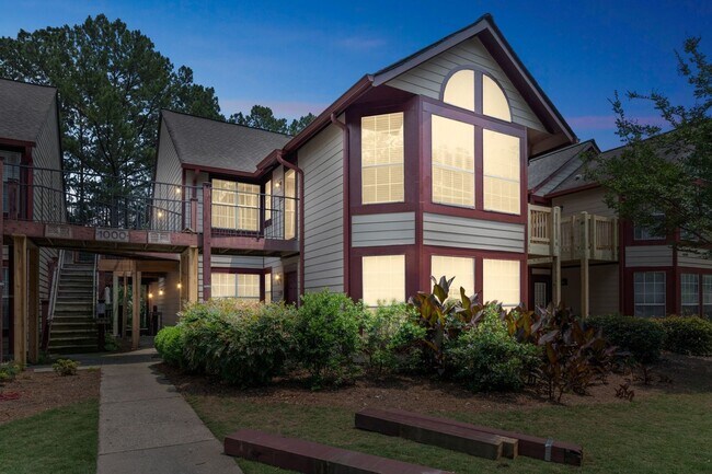 Foto del edificio - Charming 2BR Condo in Alpharetta
