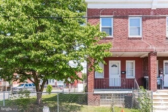 Building Photo - 5119 Hawthorne St