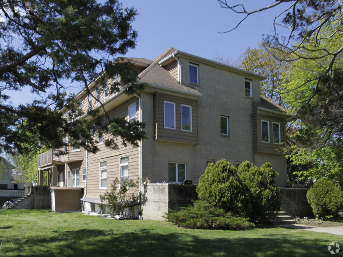 96 Neptune Ave, Deal, NJ 07723 Apartments in Deal, NJ