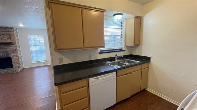 Foto del edificio - 3124 Tudor Ln