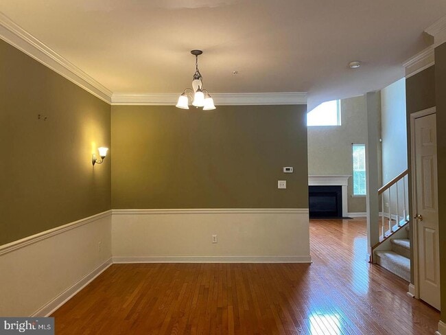 Building Photo - 173 Mountain View Dr