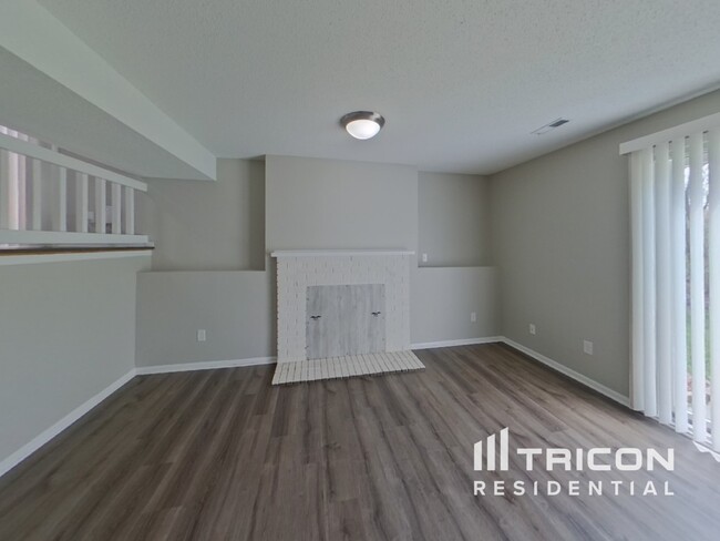 Foto del edificio - 1444 Willow Creek Ln