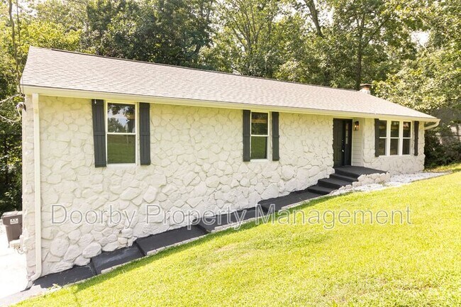 Foto del edificio - 1313 Timbercrest Ln