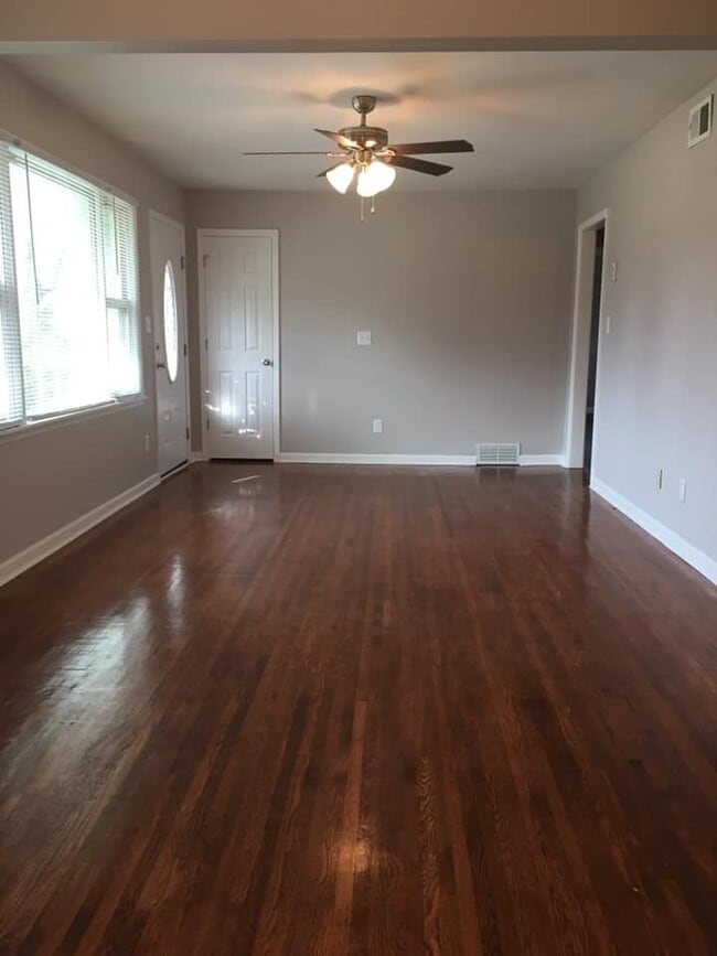 Building Photo - 11 Donelson Drive home for rent