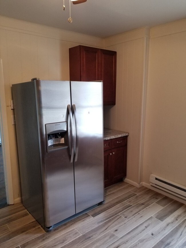 Foto del edificio - $1050 - 3 Bed, 1 Bath South Coatesville
