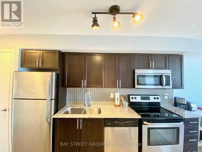 Building Photo - 800 Lawrence Ave W