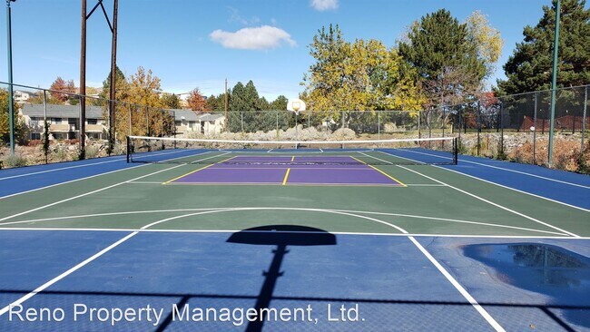 Foto del edificio - 2 br, 1 bath House - 3917 Clearacre Lane #156