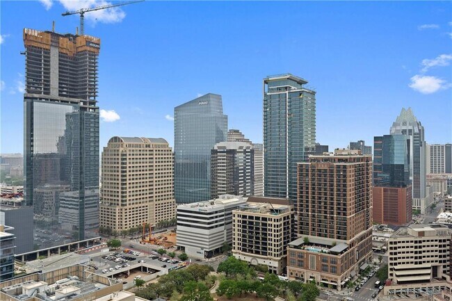 Foto del edificio - 360 Nueces St