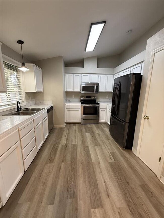 Foto del edificio - 1333 SW 178th Ave