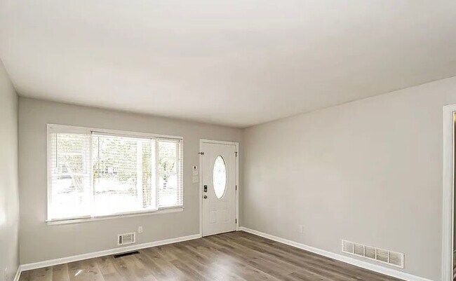 Foto del edificio - 3556 Ponderosa Ln