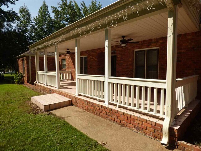 Foto del edificio - 7188 Pleasant Ridge Rd