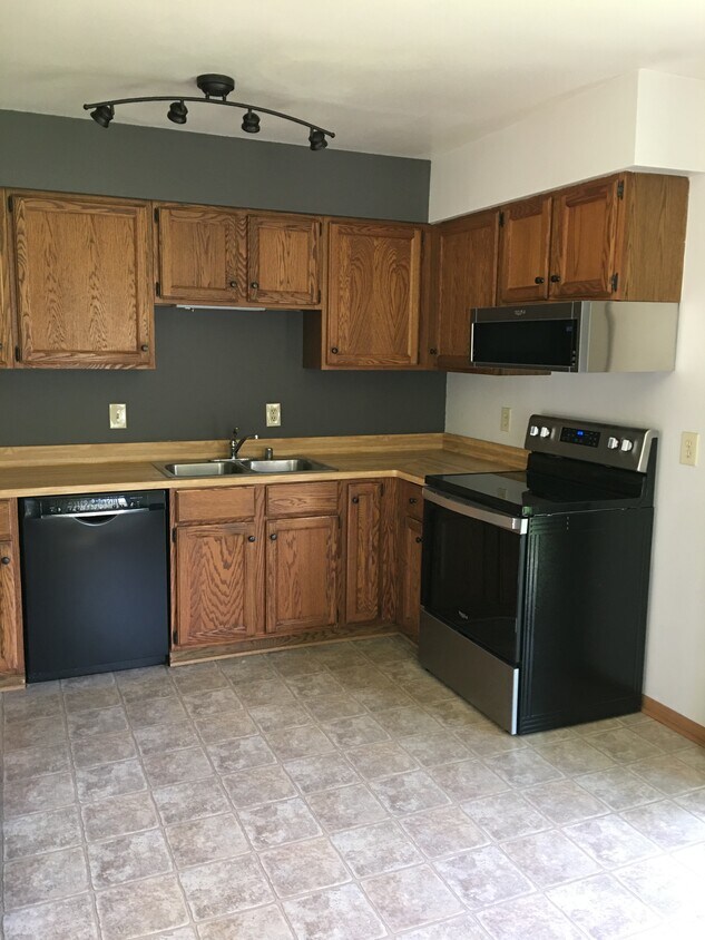 Foto principal - 402 Manchester Ln