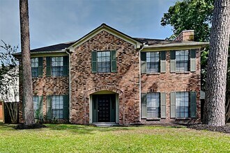 Building Photo - 3918 Forest Village Dr