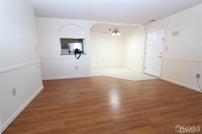 Building Photo - 5105 Ravens Crest Dr