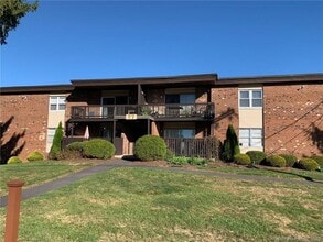 Building Photo - 77 Balance Rock Rd