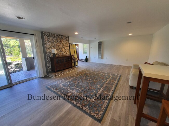 Building Photo - 30 Keats Dr
