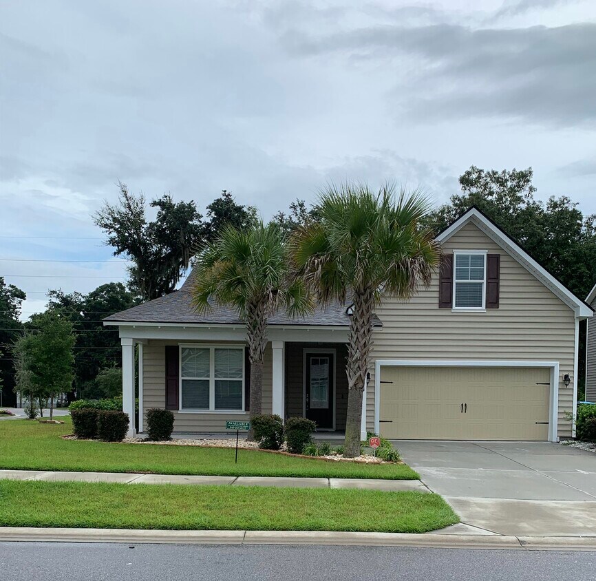 Corner lot - 3684 Oyster Bluff Dr