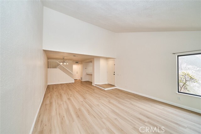 Foto del edificio - 22810 Chardonnay Dr