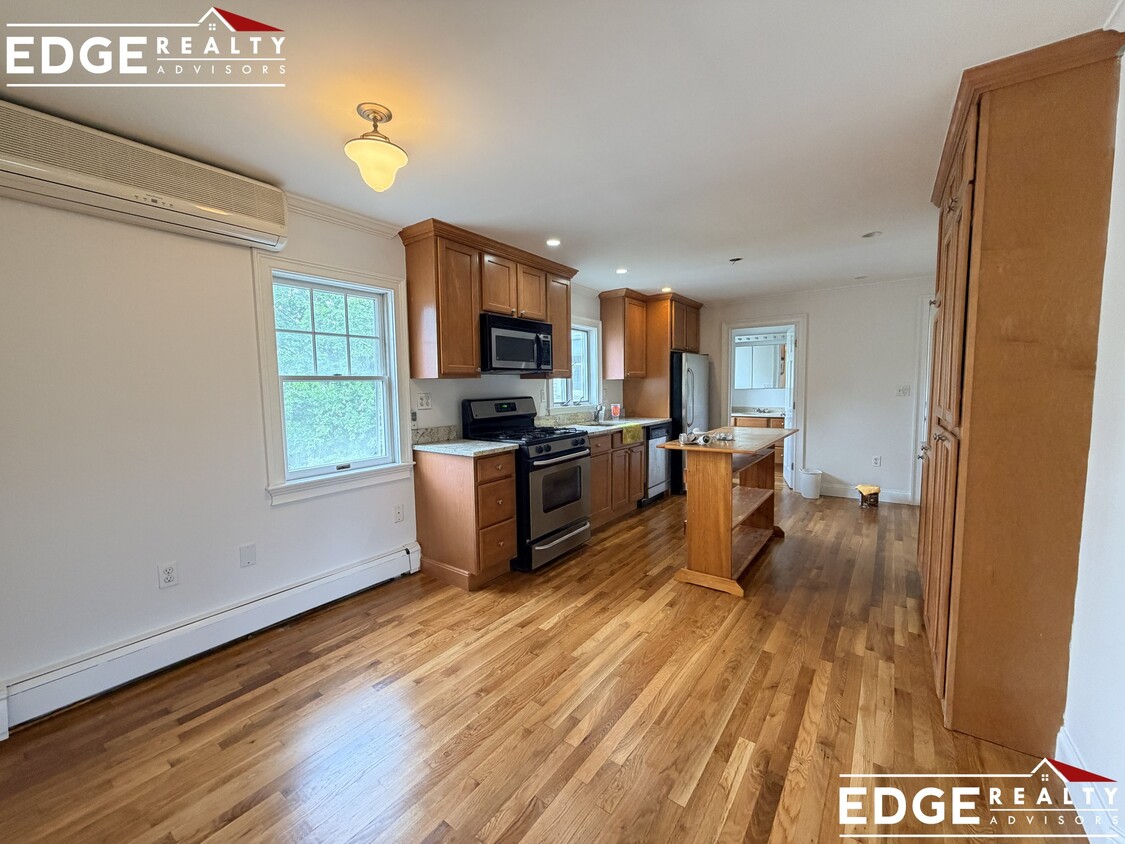 Photo - 121 Sciarappa St. Unit 3