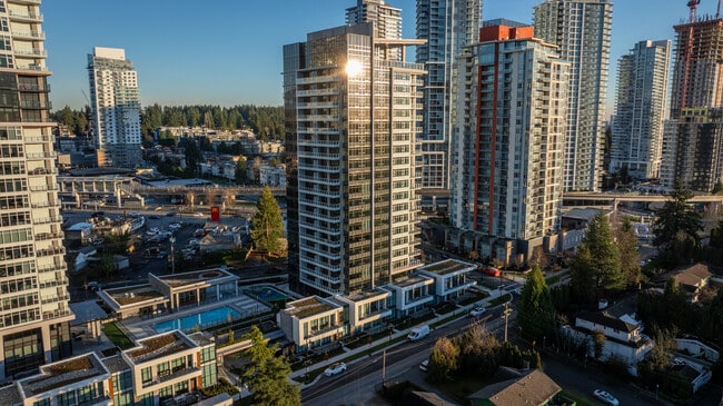 Building Photo - Smith & Farrow Rental Homes