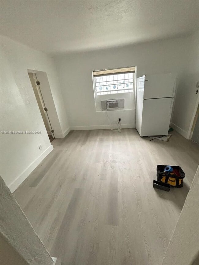 Foto del edificio - 6920 NW 6th Ct