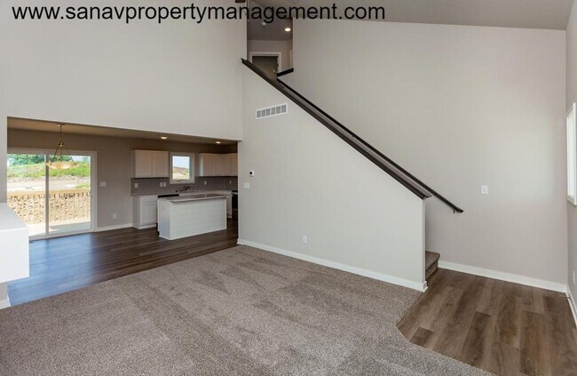 Building Photo - "Prime Waukee Living: Your Dream Home Awai...