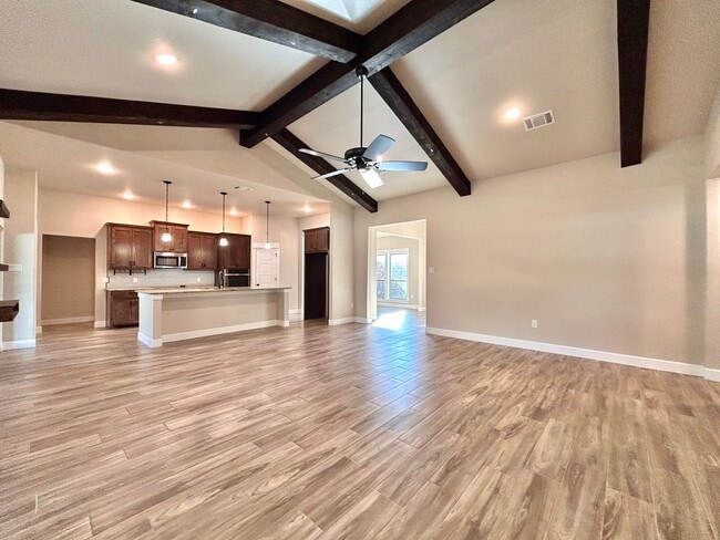 Foto del edificio - Updated 4BR/2BA Home – Spacious, Modern & Beautiful