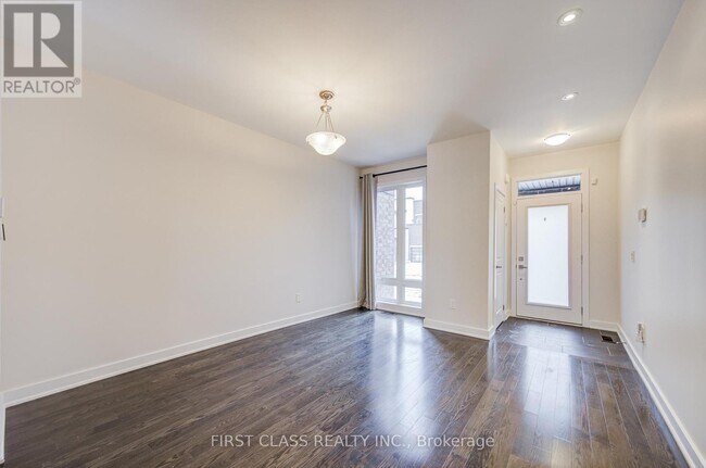 Photo du bâtiment - 52 Helliwell Cres