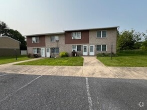 Building Photo - 16-22 Brindle Dr