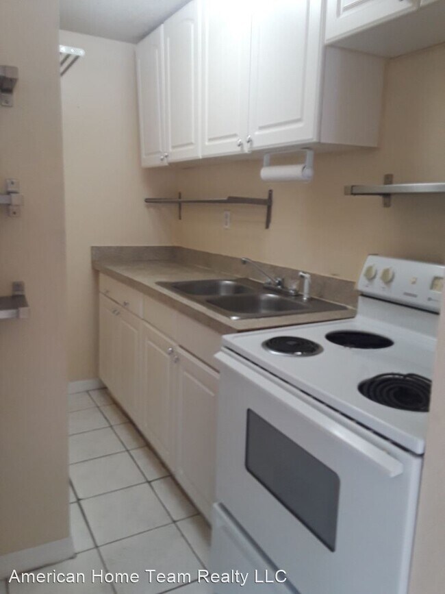 Building Photo - 1 br, 1 bath House - 2312 S Bumby Ave B