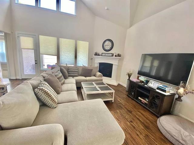 Foto del edificio - 15652 Wild Cherry Ln