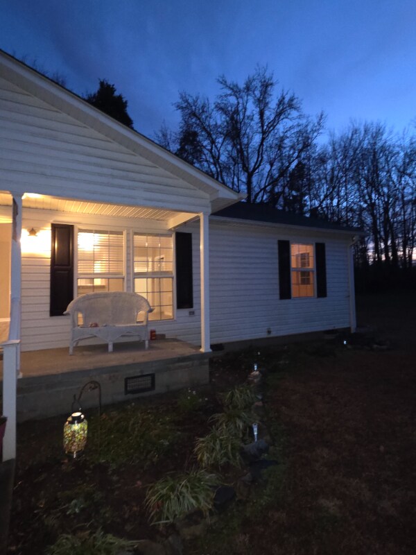 Foto del edificio - 124 Holshouser Rd