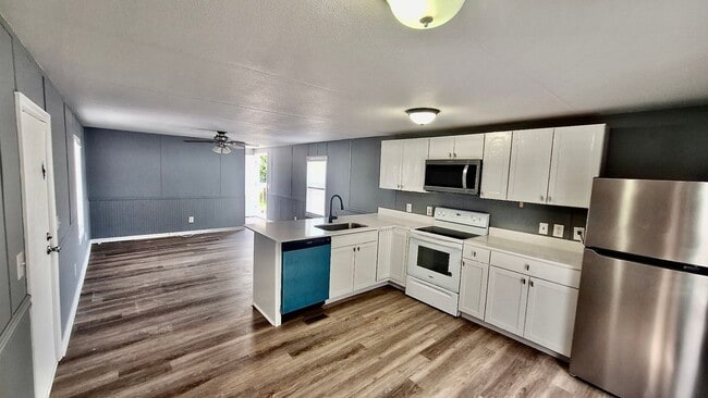 Foto del edificio - PCB Rental 2 BR / 1 BA - Convenient to it ...
