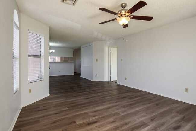 Building Photo - 7040 W Olive Ave