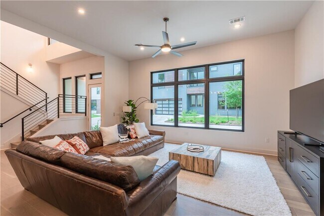 Foto del edificio - 2106 Allwood Dr