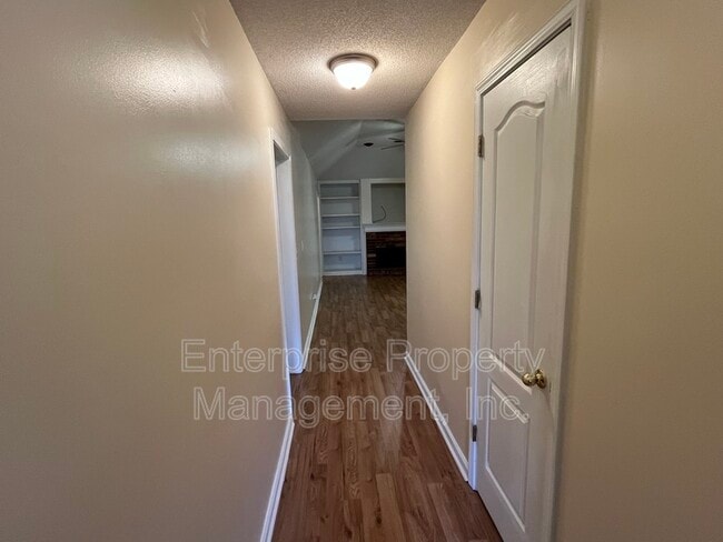 Foto del edificio - 1421 Radley Cove