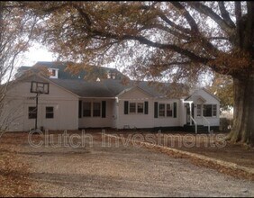 Building Photo - 1197 Dovecrest Rd
