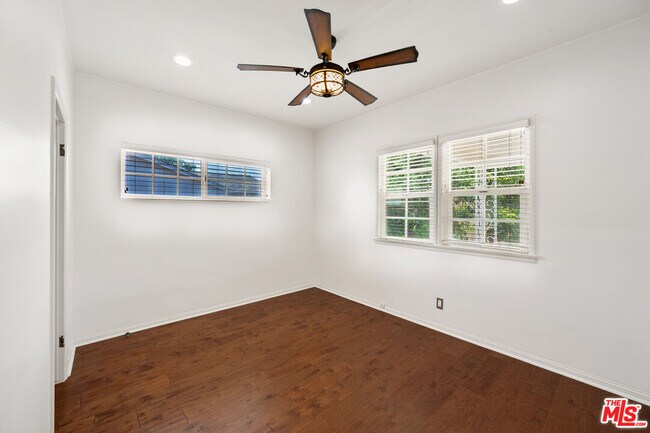 Building Photo - 3141 Fairmount Ave