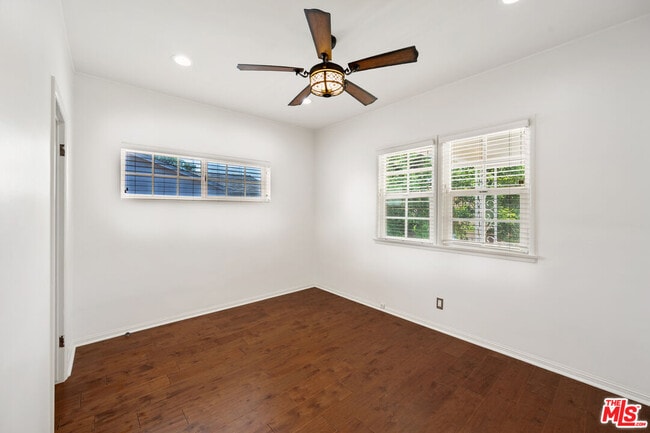 Foto del edificio - 3141 Fairmount Ave