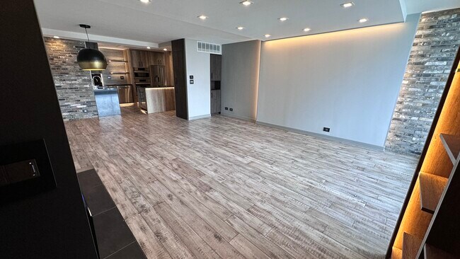 Foto del edificio - 6033 N Sheridan Rd