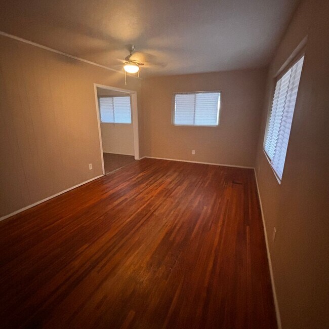 Foto del edificio - Bright 2 Bed / 1 Bath Home in Tempe – Avai...