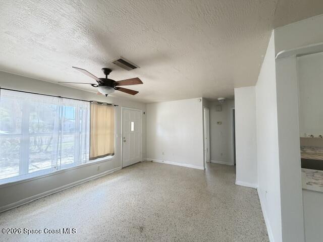 Building Photo - 426 Oakridge Ave