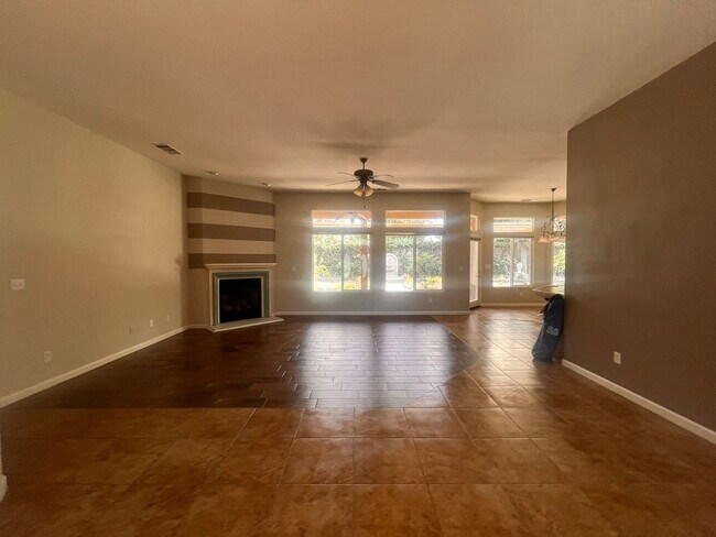 Building Photo - 2203 N Carson Ct