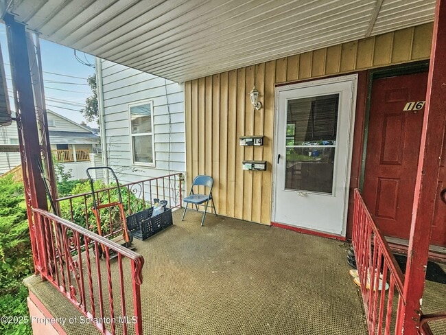 Building Photo - 14 Kulp Ave