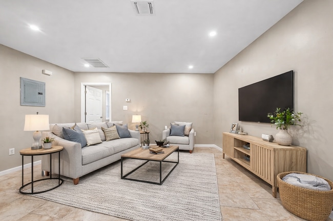 Building Photo - 46 Jefferson St