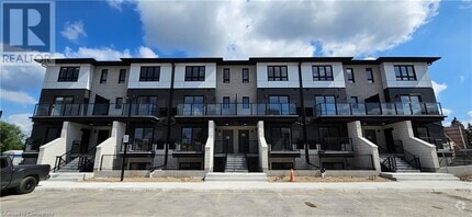Building Photo - 410 Northfield Dr W