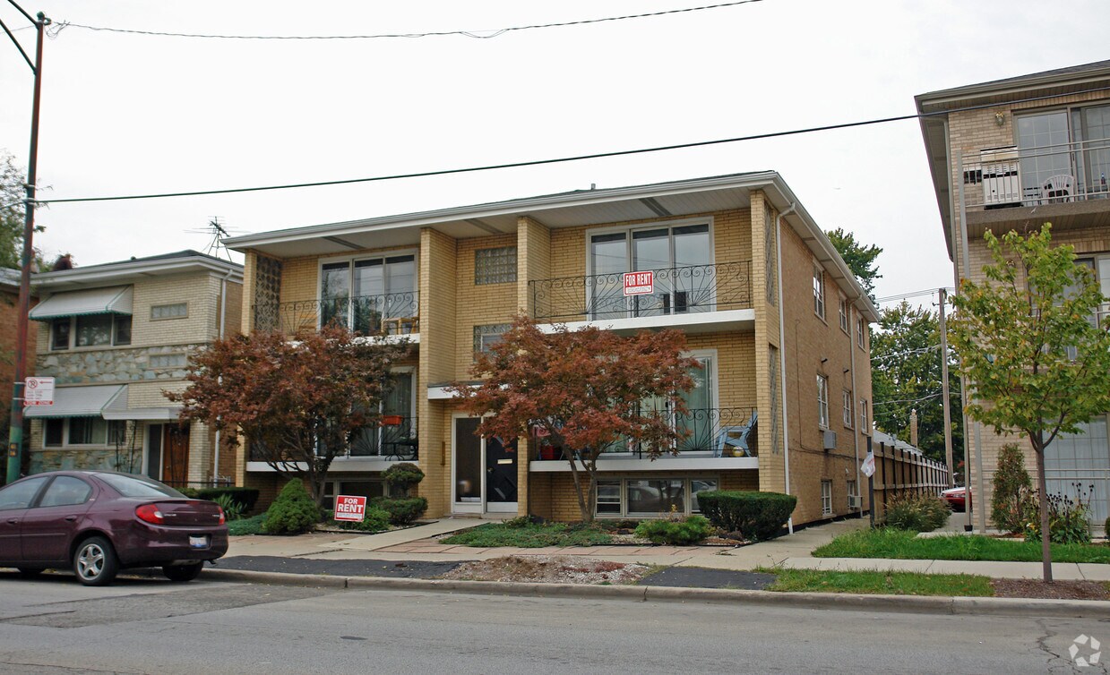 6150 S Narragansett Ave, Chicago, IL 60638 Apartments in Chicago, IL